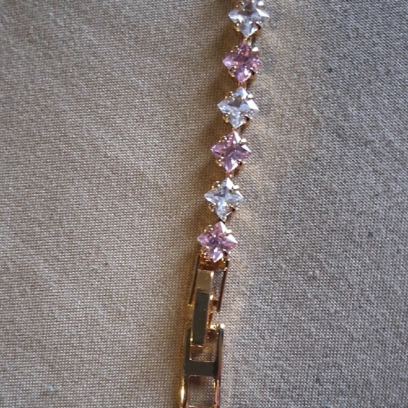 18KT MOISENITE GOLD FILLED. Tennis Bracelet - HYPOALERGENIC.RETAIL 299.00 - Picture 3 of 5